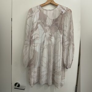 Aritzia Daydreamer Mini Dress, S